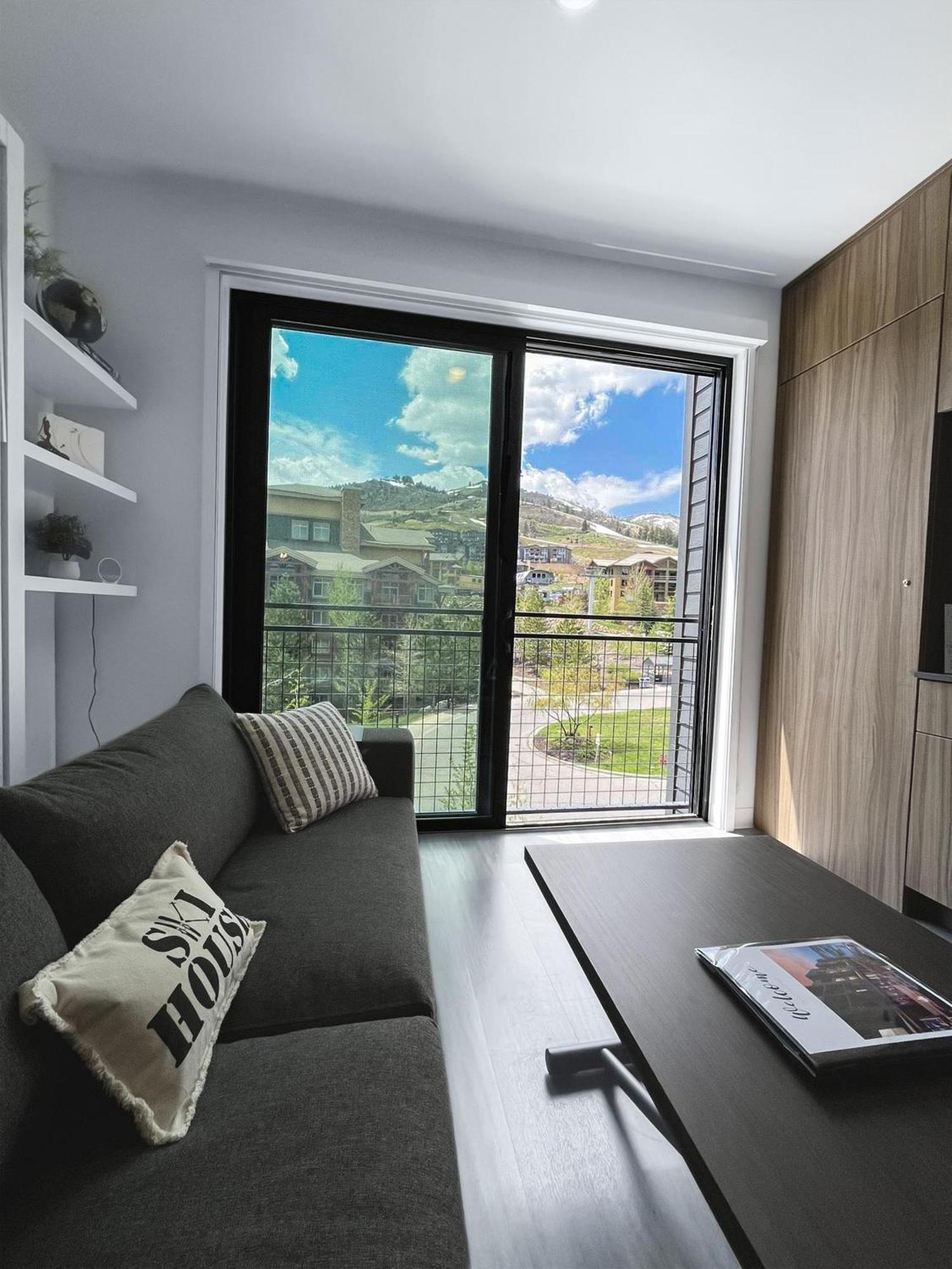 Slope Side Studio In The Heart Of Canyons Village With Heated Pool & Hot Tub! Park City Buitenkant foto